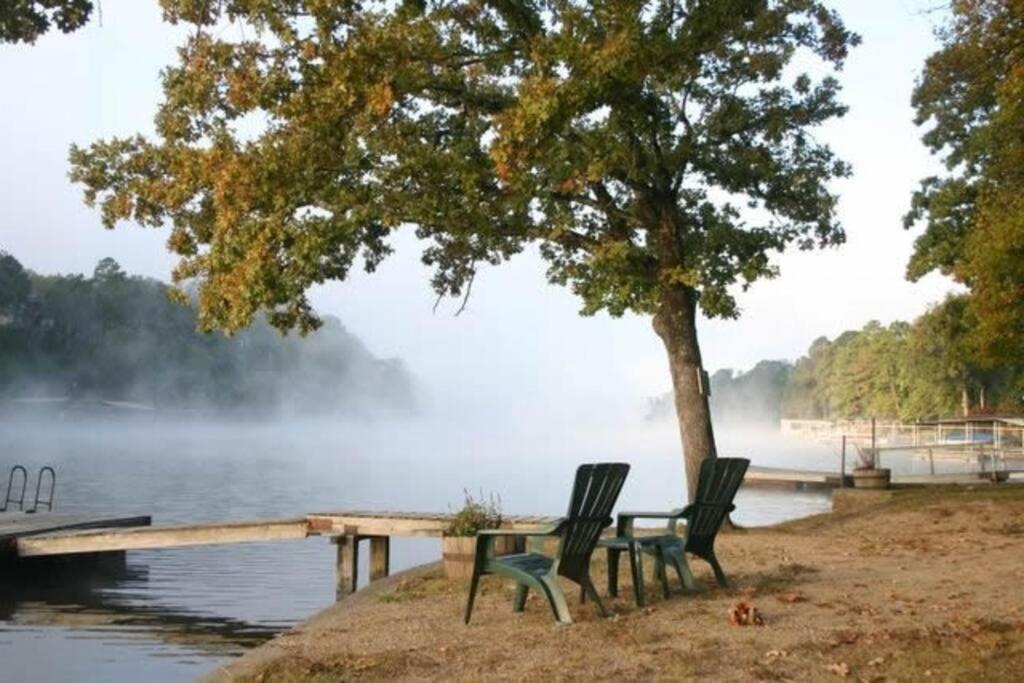 #05 - Lakefront Two Bedroom Cottage- Pet Friendly Hot Springs Extérieur photo