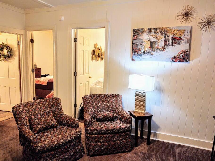 #05 - Lakefront Two Bedroom Cottage- Pet Friendly Hot Springs Extérieur photo